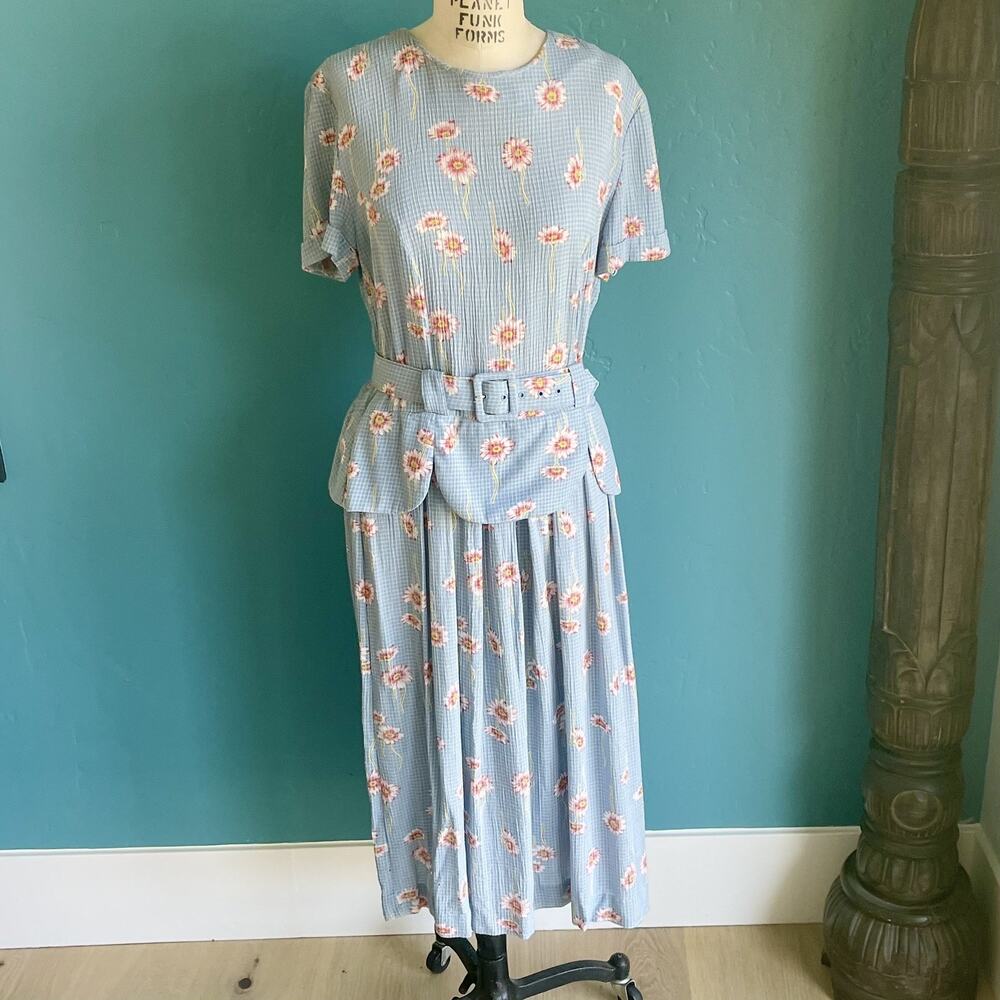 Lisa II Vintage Cottage Core Midi Floral Belted Size 10 Medium Dress 1980's